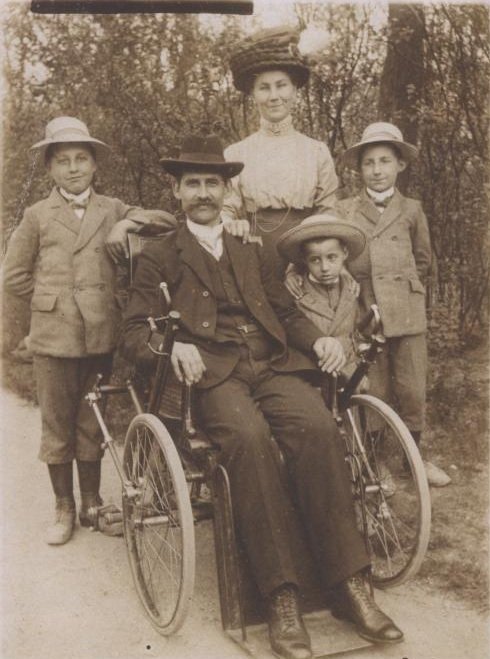 Photo de famille vers 1880