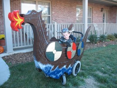 Dguisement de fauteuil roulant... en drakkard de viking